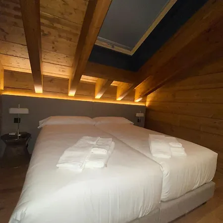Chalet Lux 12 *