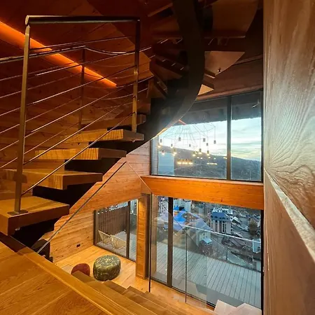 Lux 12 * Sierra Nevada