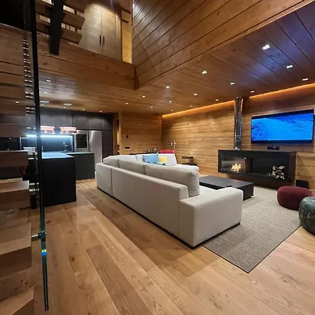 Lux 12 Sierra Nevada